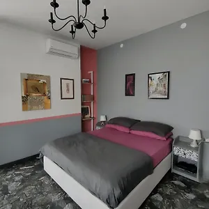 Habitación en casa particular Zeljko's Luxury, Vicenza